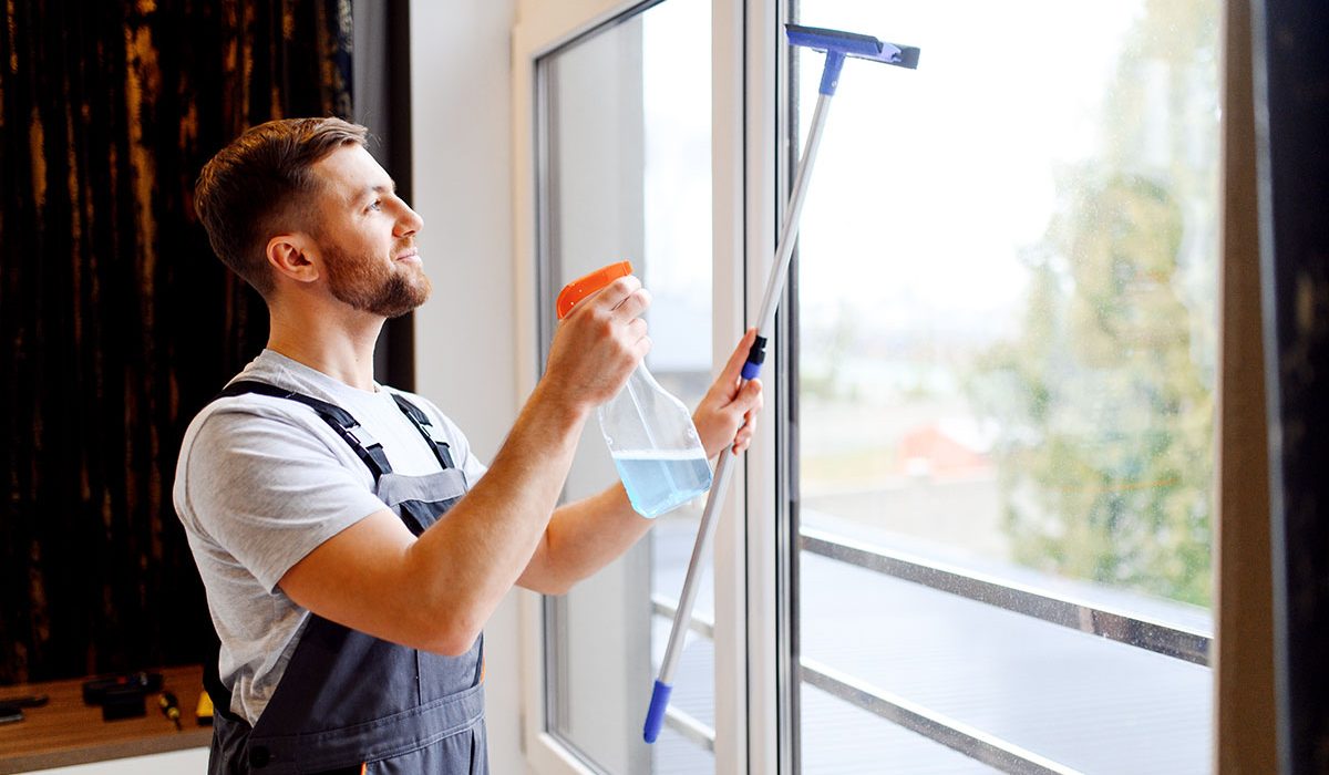 How Day Porters Help Maintain a Welcoming Environment for Clients and Visitors in Knoxville